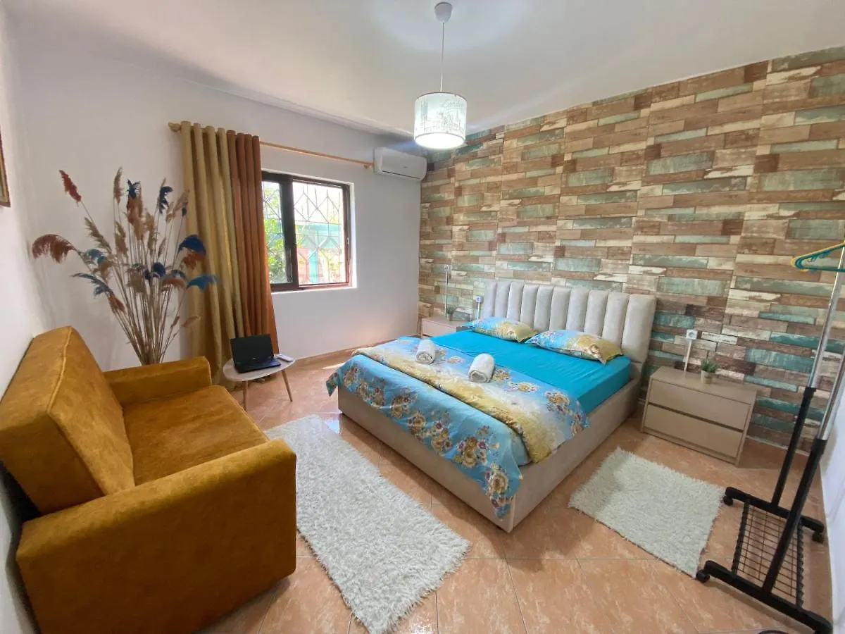 The Hood - Shkodra Backpackers Hostel 0*, Shkoder Albania
