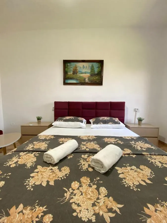 The Hood - Shkodra Backpackers Hostel Albanie