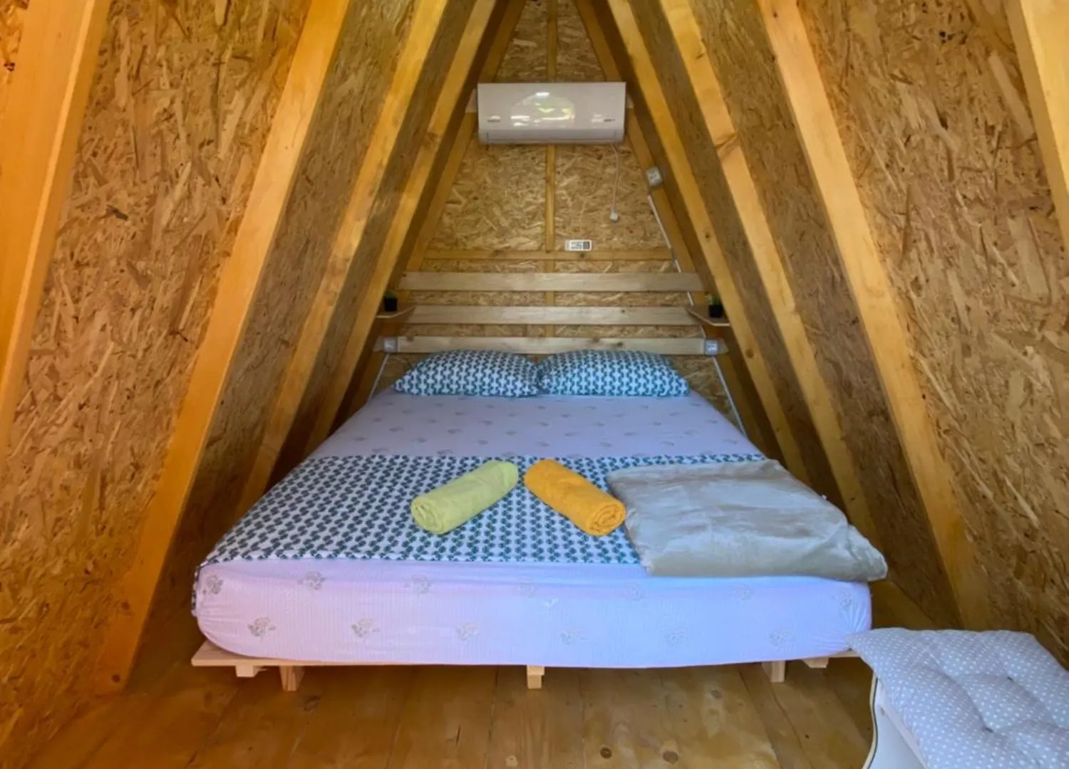 The Hood - Shkodra Backpackers Hostel
